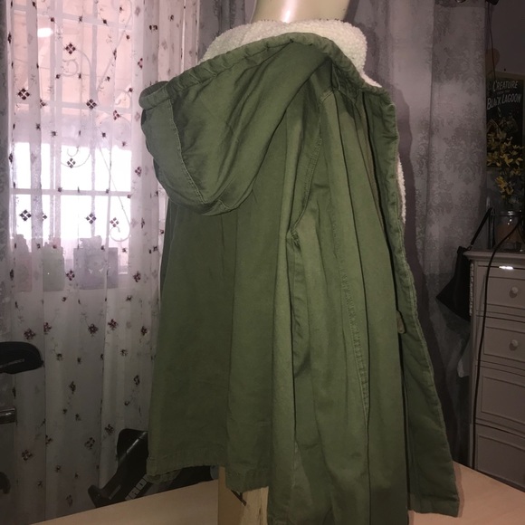 Jacket - Picture 3 of 8